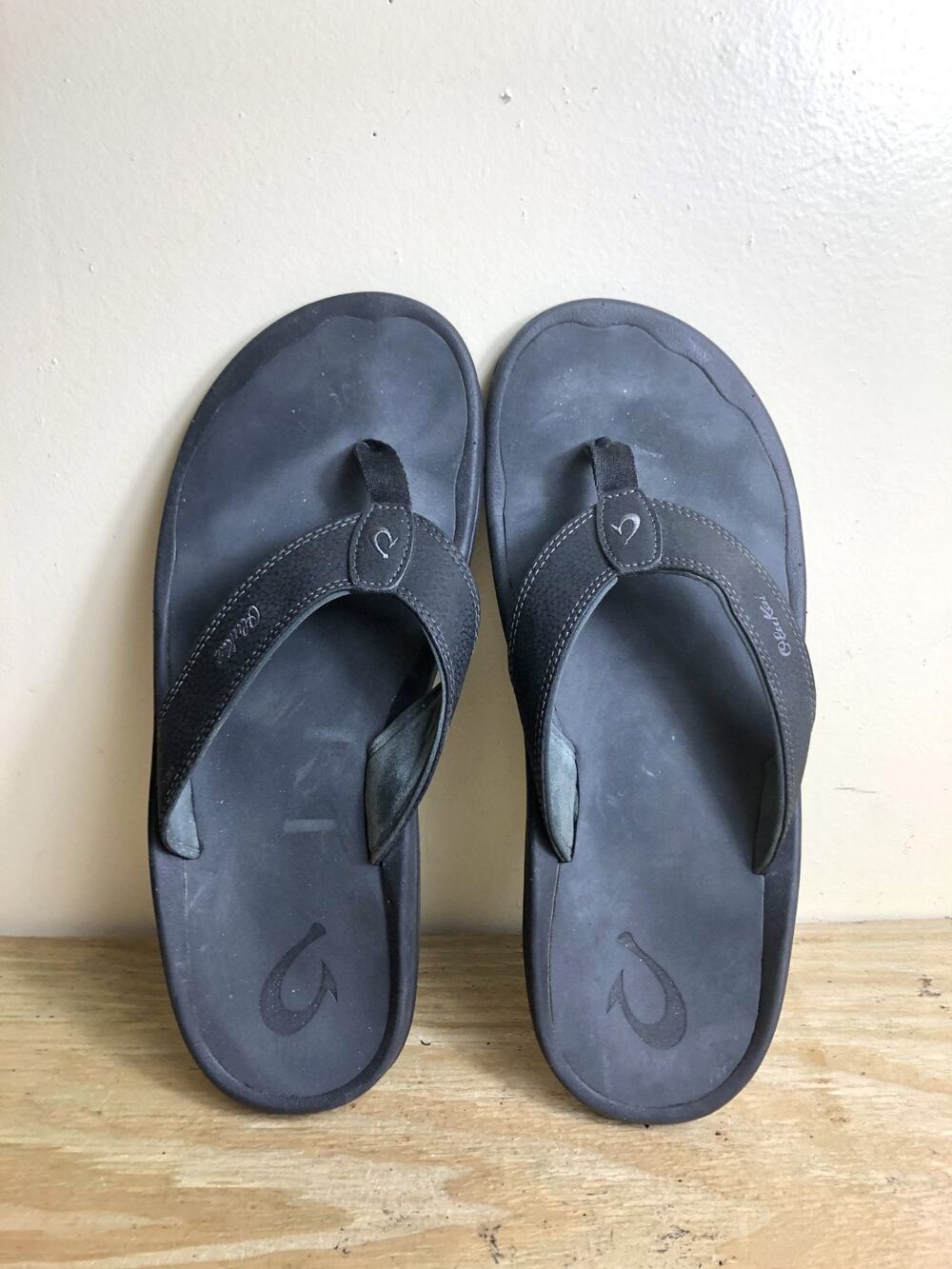 Olukai Mens Flip Flops 13 Ohana Black Leather Thong Coastal Sandals Hippie